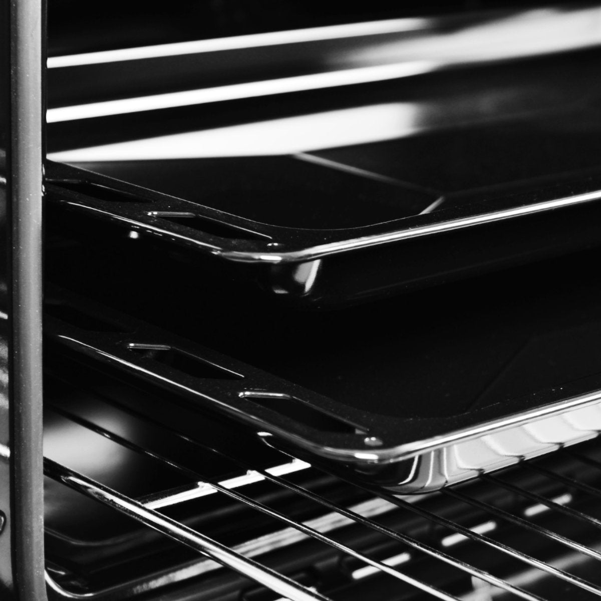 Wiggo WO‑E909R(WW) – Vrijstaand gasfornuis – 90 cm – 5 kookzones met wokbrander – 110L elektrische oven – Wit – Elektrische vonkontsteking & vlambeveiliging – Energieklasse