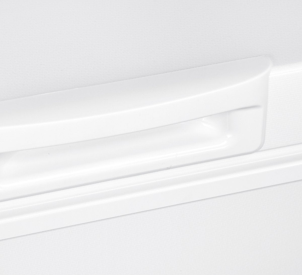 Wiggo WF-CF10D(W) Vrijstaande Diepvrieskist Vriezer - 100cm - Wit detail van handvat