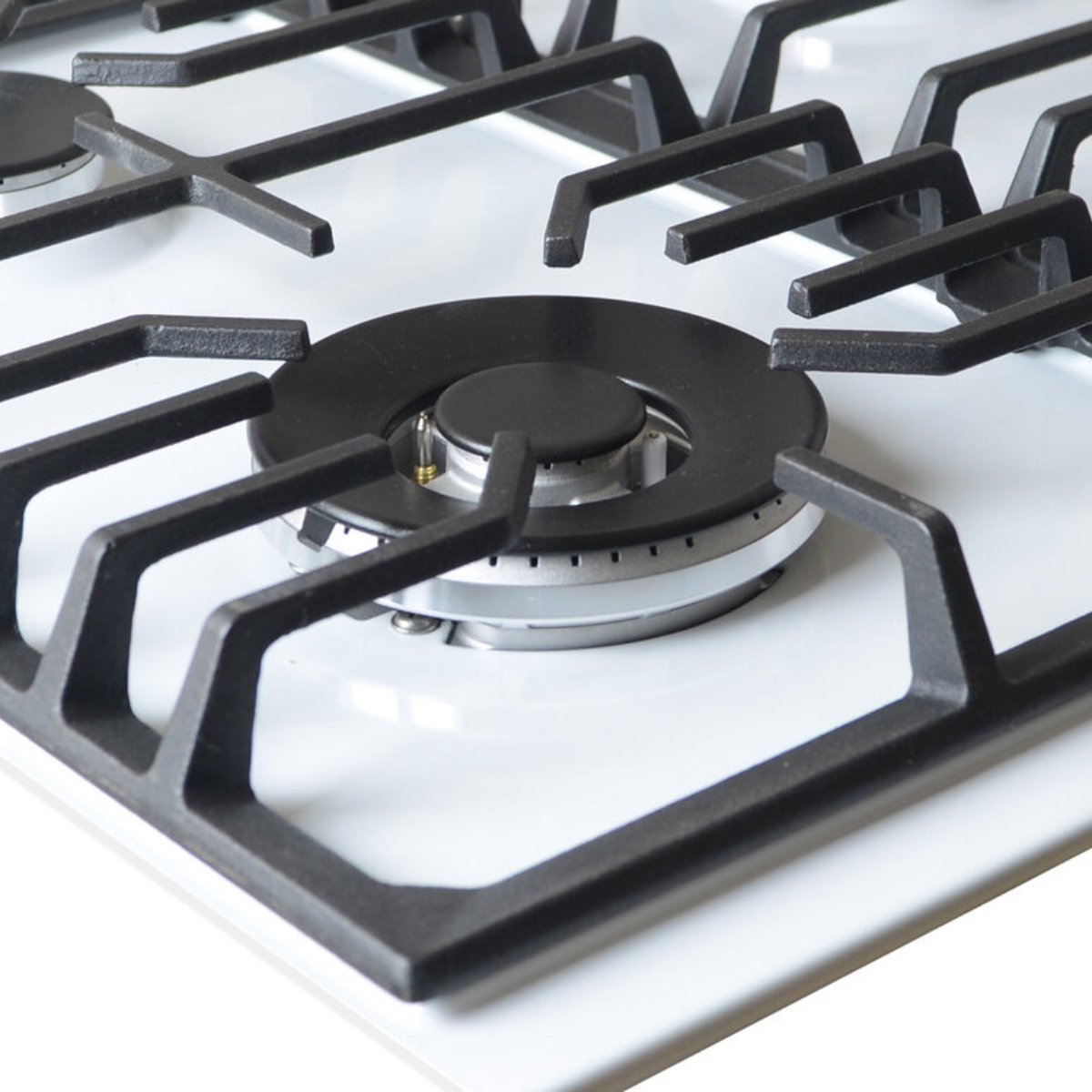 Wiggo WH-G634RL(W)-2 Inbouw Gaskookplaat - 60 cm - Wit met Wok brander en zwarte gietijzeren pansteunen.